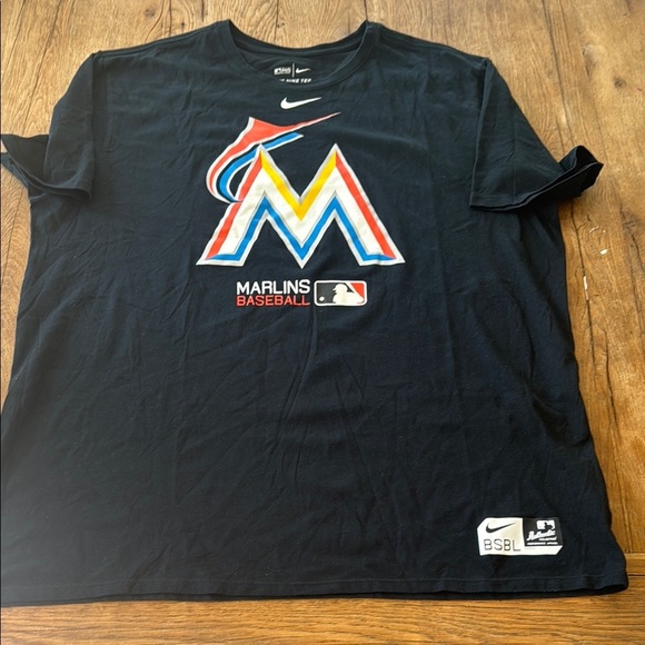 THE NIKE TEE MARLINS BASEBALL - Picture 1 of 3